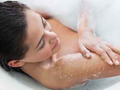 Tuyệt chiêu trị nám bằng muối biển