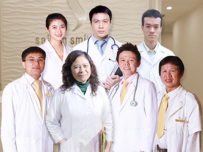 Đội ngũ bác sỹ và chuyên gia tư vấn tại Saigon Smile – Medical Spa