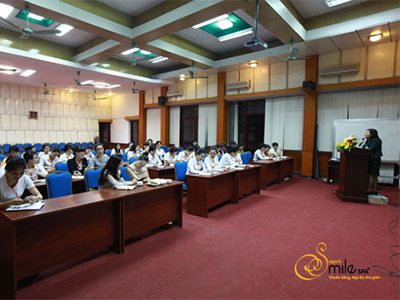 Danh sách và trích ngang các giảng viên phụ trách khoá học