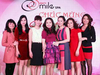 Tưng bừng đêm tiệc mừng 8.3 tại Saigon Smile Spa