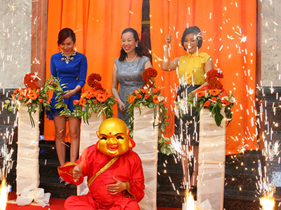 Dàn sao Việt chúc mừng Saigon Smile Spa khai trương cơ sở thứ 8