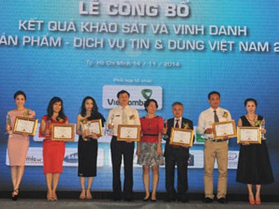 Saigon Smile Spa “bội thu” 2 Cúp Tin&Dùng 2014
