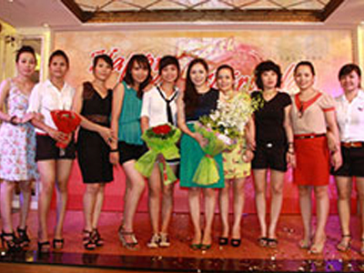 Ấn tượng và xúc động đêm tiệc mừng Saigon Smile Spa bước sang tuổi thứ 7