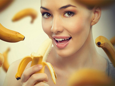 Bất ngờ với công dụng trị mụn bằng vỏ chuối