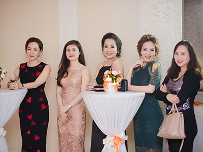 Sao Việt chúc mừng sinh nhật 11 tuổi Saigon Smile Spa