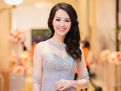 Sao hot “chạm mặt” tại Saigon Smile Spa