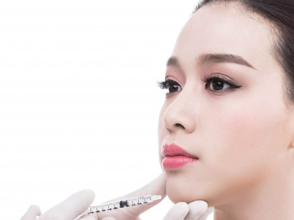 Mong muốn một đôi môi căng mọng, chọn địa chỉ nào tiêm filler đảm bảo?