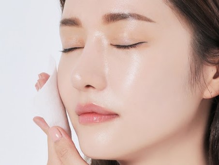 Cách trắng da nhanh của cô nàng đen “di truyền” suốt 22 năm