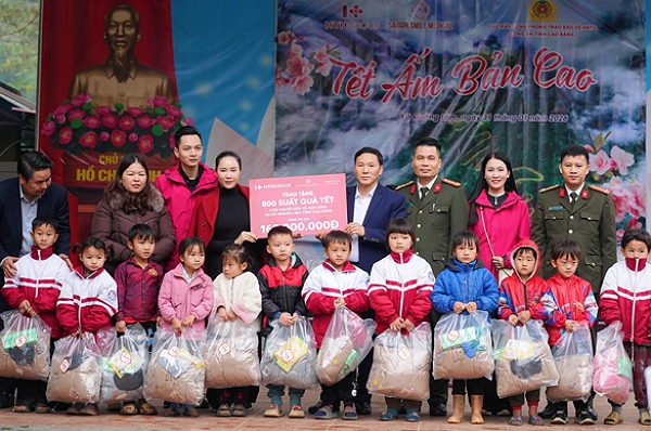 “Tết ấm bản cao” – Gửi mùa xuân yêu thương đến nơi địa đầu Tổ quốc