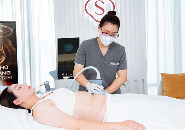 4 năm sau sinh, mỡ bụng vẫn ở lì – Giảm 11kg sau 1,5 tháng, cơ thể đã thay đổi như thế nào?
